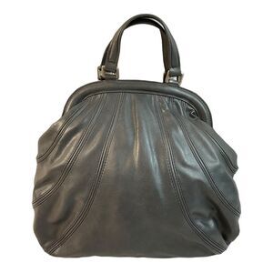 LIZ CLAIBORNE WOMENS VINTAGE GRAY  PURSE. SIZE MEDIUM.